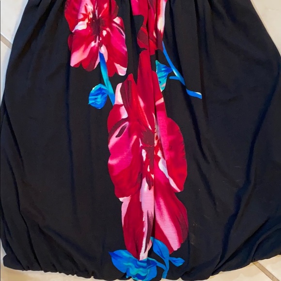 Dress - Picture 3 of 4